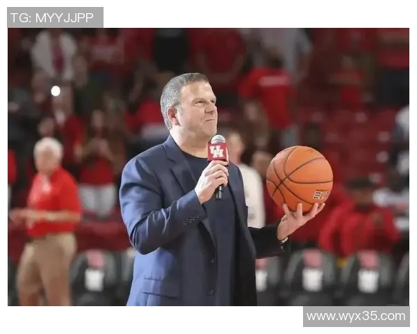 火箭队球员赛后力挺主帅决策